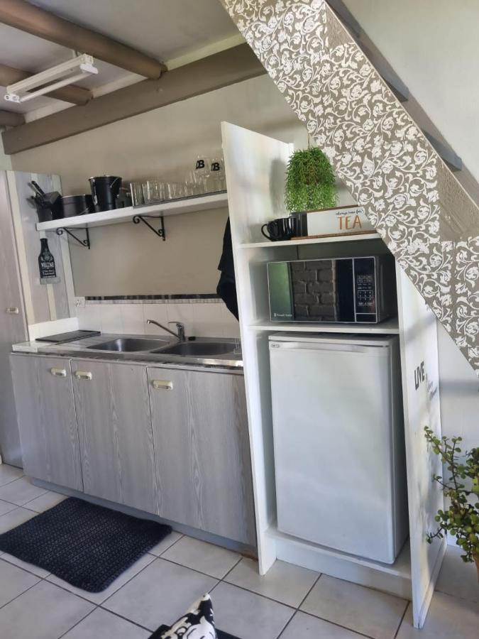 Angel 8 Airbnb Apartment 2 Robertson Exterior foto