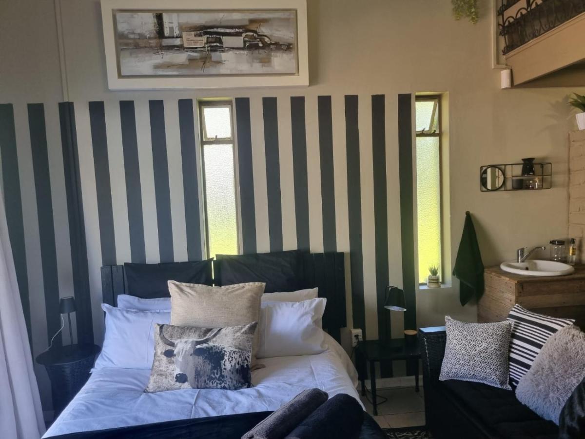 Angel 8 Airbnb Apartment 2 Robertson Exterior foto