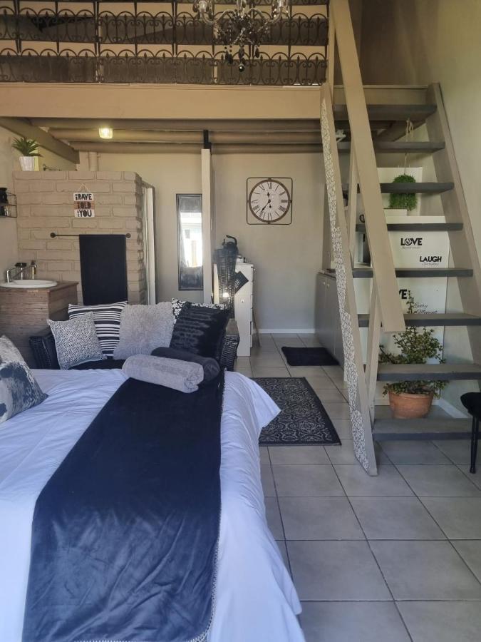 Angel 8 Airbnb Apartment 2 Robertson Exterior foto